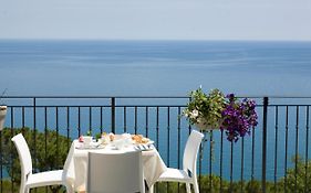 Diecidodici Boutiquerooms