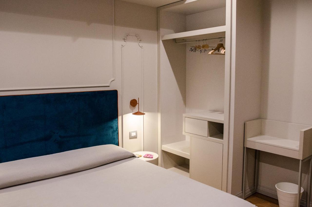 Diecidodici Boutiquerooms Sirolo Esterno foto